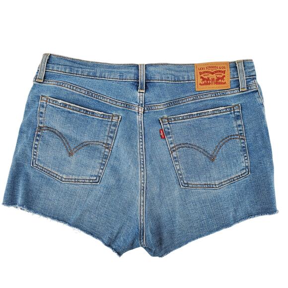 Levis Womens W32‎ High Rise Daisy Duke Cut Off Distressed Shorts Blue Pre-Owned - Picture 2 of 6